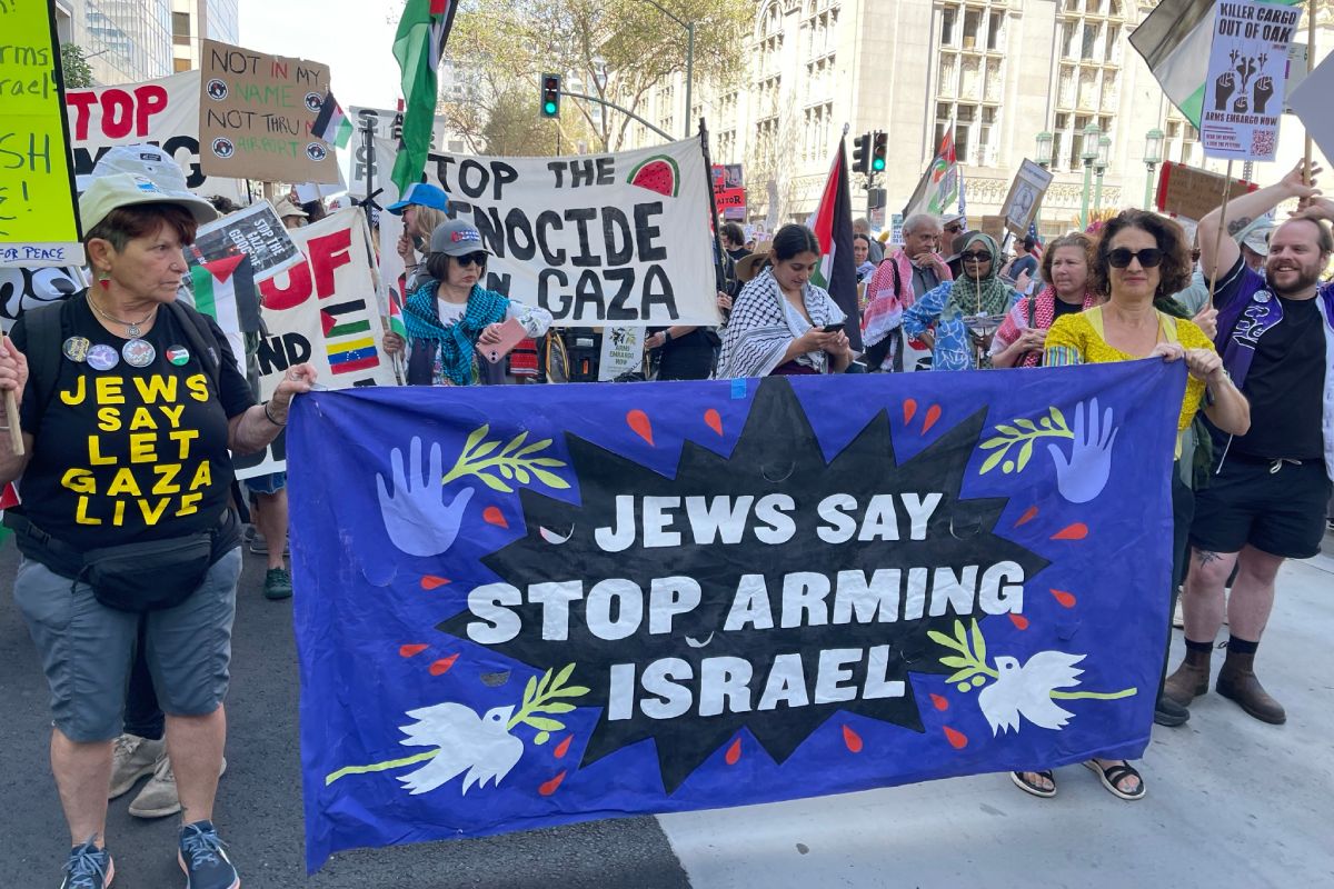 jvpba-at-no-kings-oakland JVP-BA members protest the Trump administration's funding of Israel's genocide in Gaza at a No Kings rally in Oakland.